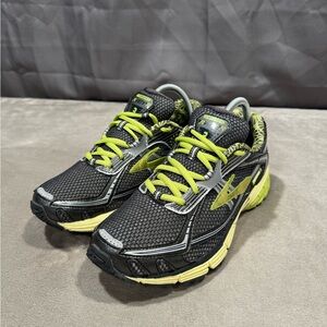 Brooks Ravenna 3 Sneakers